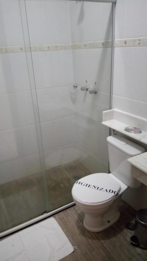 Bathroom 3, Hotel Fazenda Tucano, Capim Branco