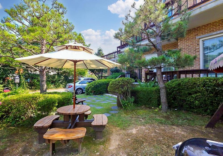 Others 4, Haneuljeongwon Pension, Taean