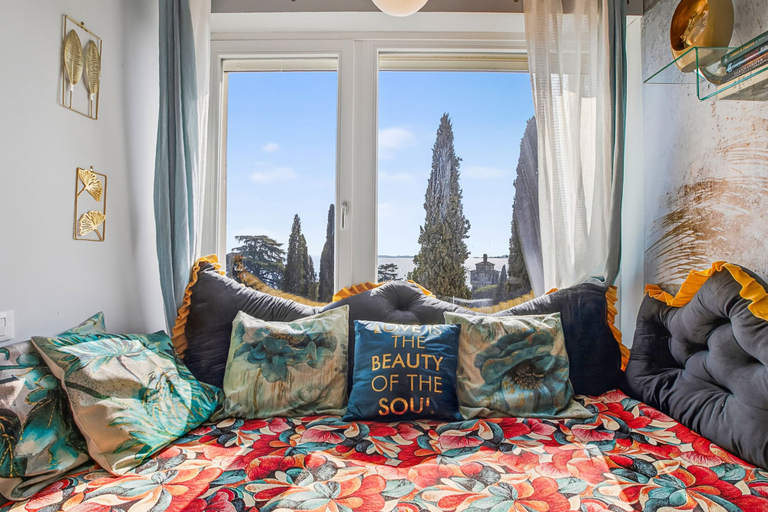 Interior 2, Luxury Apt 402 With Pool & Lake View, Brescia