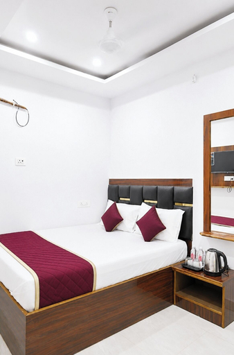 Room, Hotel S Heritage Palace, Varanasi