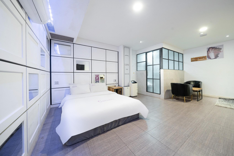 Bedroom 2, Anyang Carlito, Anyang
