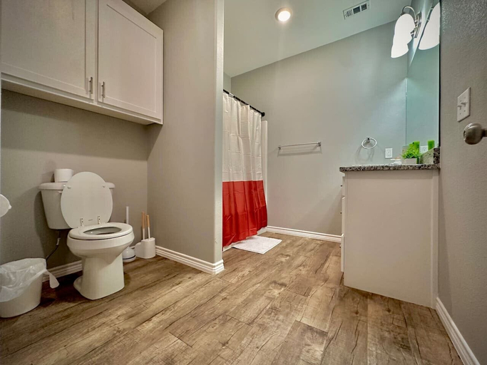 Interior 4, Family/worker Friendly, Bychoctaw,longstaydiscount, Bryan