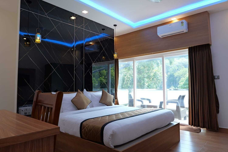 Room 4, CLOUD NATURE HOTEL, Kodagu