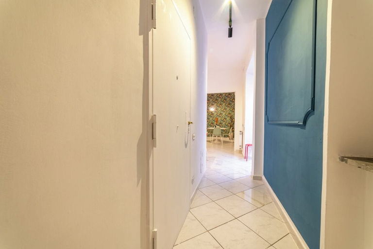 Interior 3, Vico Piazza Nuova 1, Napoli
