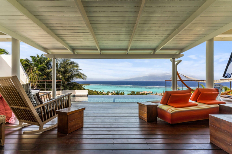 Room 4, 3BR Villa M Mento With Infinity Pool