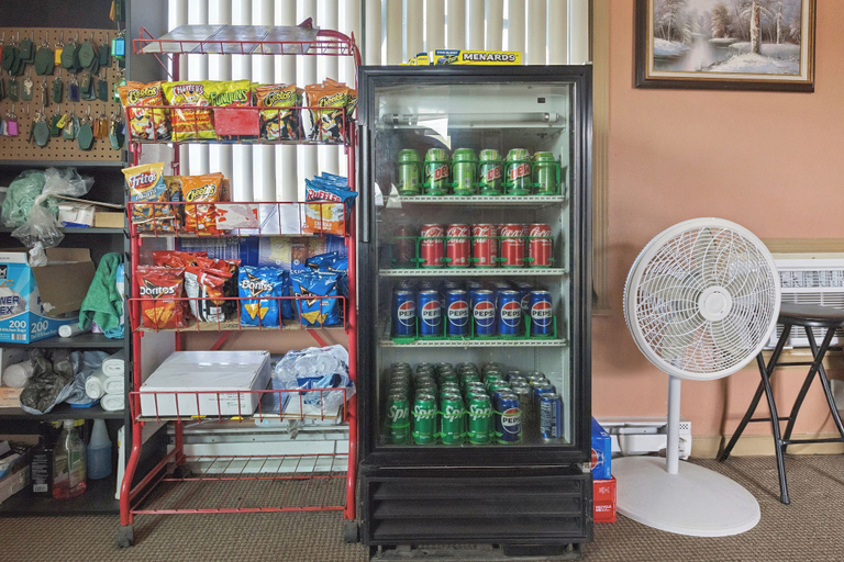 Food & Drinks, Curry’s Motel by OYO Saginaw MI, Saginaw