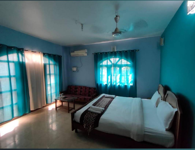 Bedroom 1, Ocean face baga, North Goa
