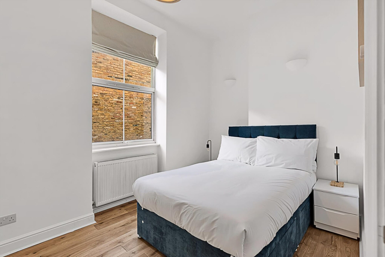 Bedroom 3, Chic Paddington Oasis, London