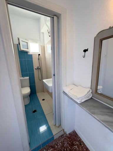 Bathroom 5, Windmill Rooms, South Aegean