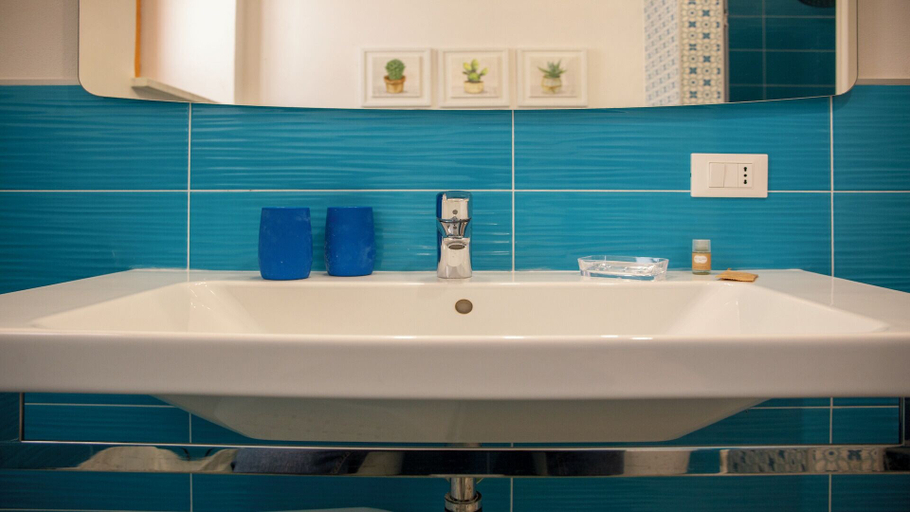 Bathroom 5, Solemar Sicilia - Casa Zagara, Palermo