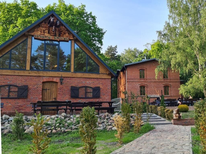 Exterior 4, Dwór Mysinek, Starogard