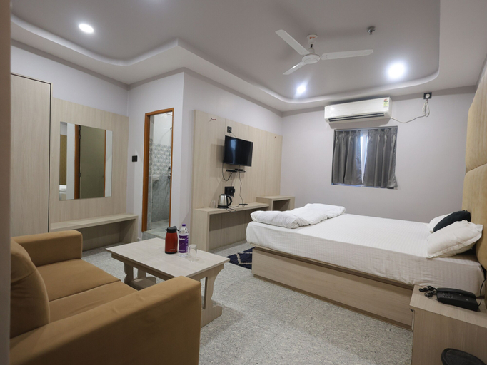 Bedroom 4, Hotel Ganesha, Muzaffarpur