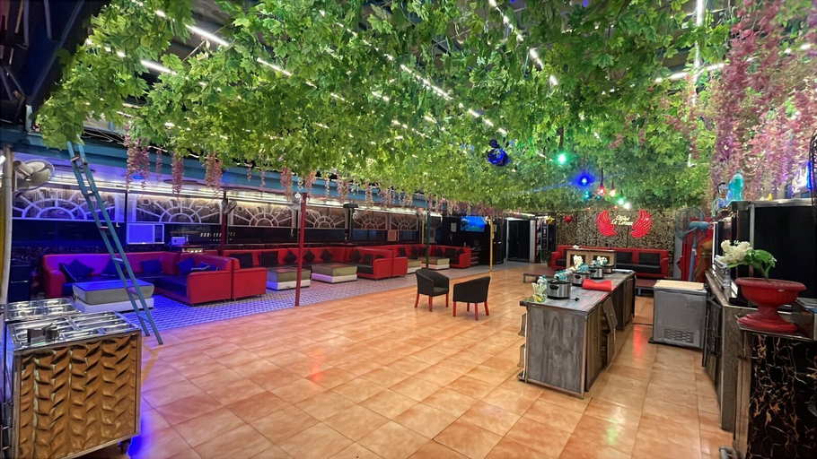 Others 2, Le-Leisure Hotel, Kaushambi
