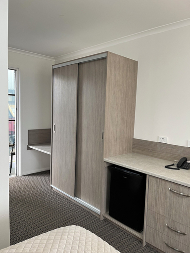 Bedroom 2, Heemskirk Motor Hotel, West Coast