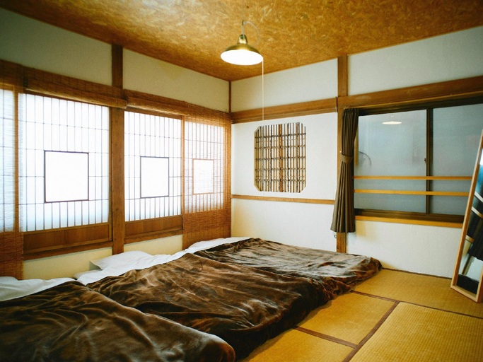 Bedroom 4, Hostel & Bar CAMOSIBA, Yokote