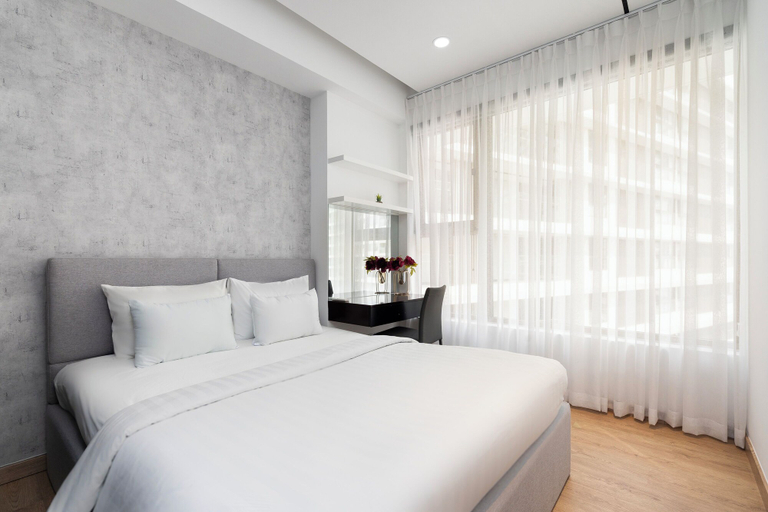Room 4, The Peak Serviced Apartment, District 7