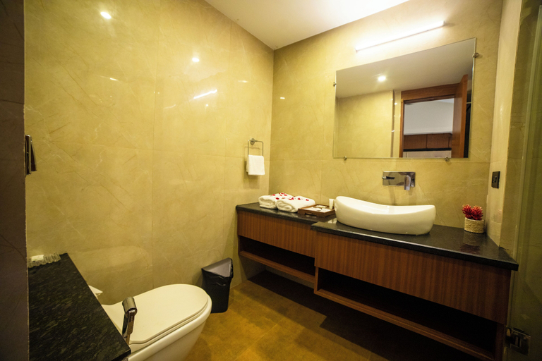 Bathroom 5, HUE GUH The Porto Candolim, North Goa