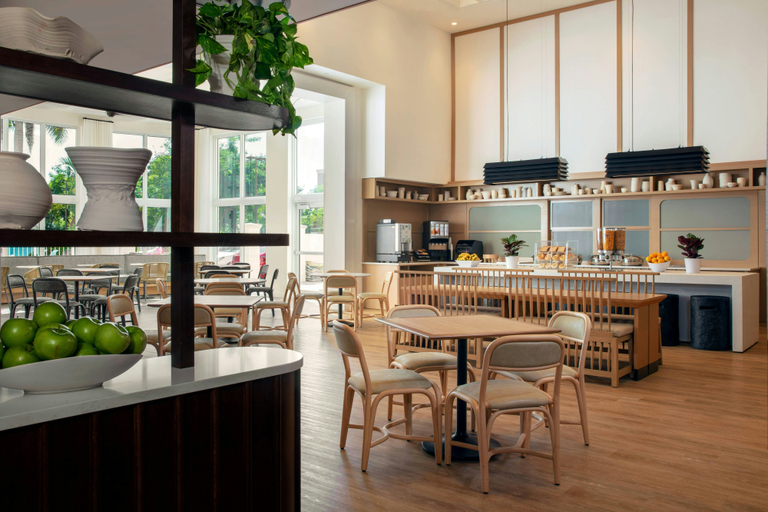 Food & Drinks 4, Residence Inn at Aventura Mall Marrriott, Miami-Dade
