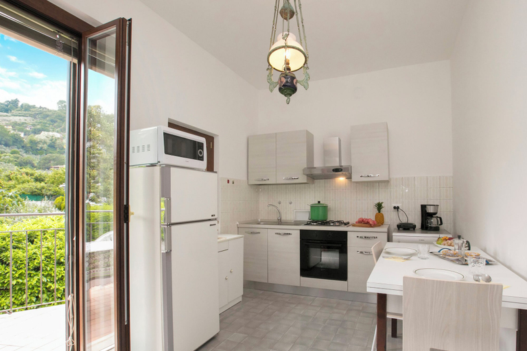Others 5, Villa Alberti 900m from Garda lake, Brescia