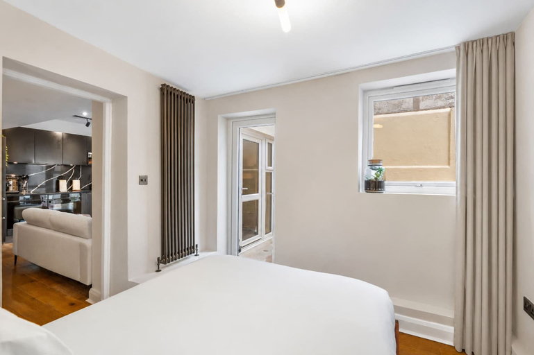 Room 3, Designer Luxury Apartment Patio Brighton Seafront, Brighton and Hove