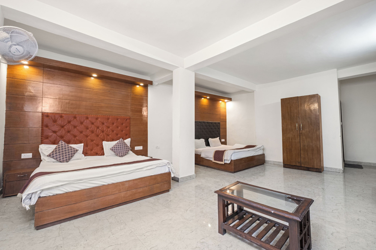 Bedroom 4, Hotel Sun Village by Palm Aryan, Dehradun
