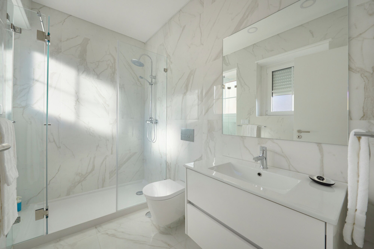 Bathroom 3, Deluxe Apt At Amazing Prime Location, By Timecooler, Lisbon