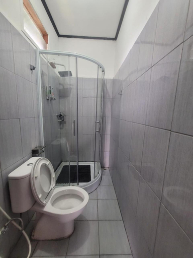 Bathroom 5, Fisheries VIP, Berau