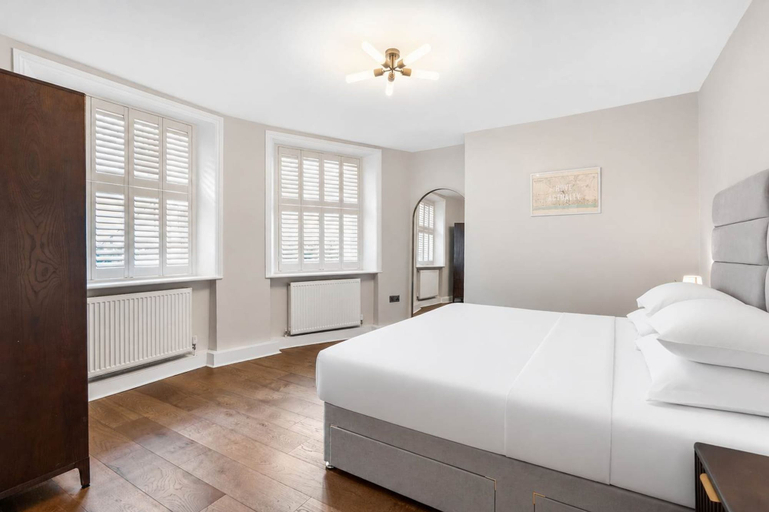 Room 2, Designer Luxury Apartment Patio Brighton Seafront, Brighton and Hove