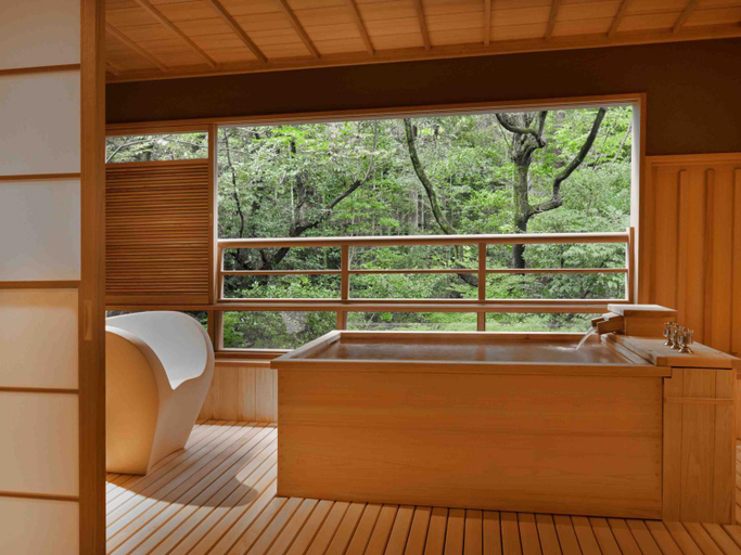 Bathroom 5, Araya Totoan, Kaga