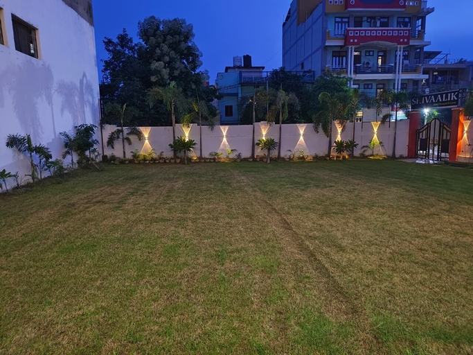 Property grounds 4, shivaalik, Varanasi