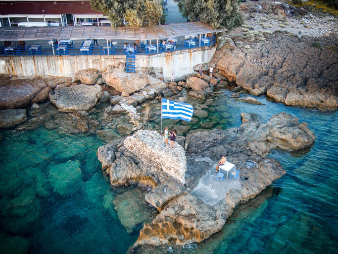 Room 4, Charming Country House Just Steps From Everything, Peloponnese