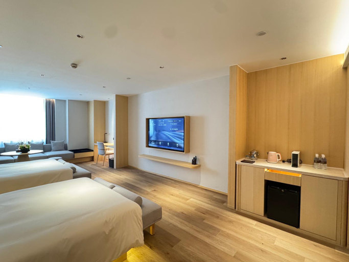 Bedroom 2, Tianping Hotel, Shanghai