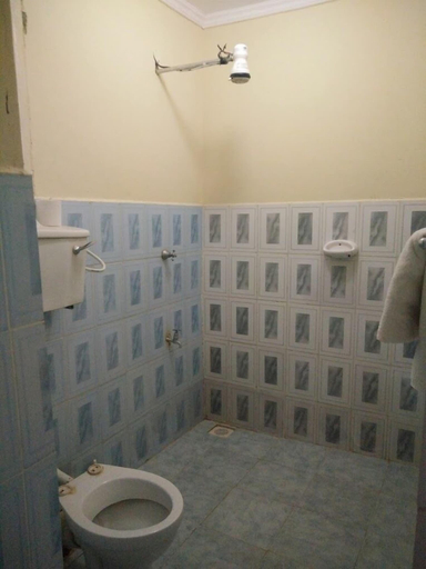 Bathroom 2, Kelvian Hotel  Wote, Makueni