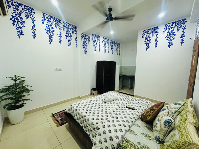 Room 4, Hotel Radha Ratan Inn, Jaipur