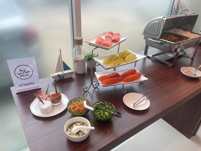 Food & Drinks 4, Bed By Cruise Hotel At Samakkhi-Tivanont, Muang Nonthaburi