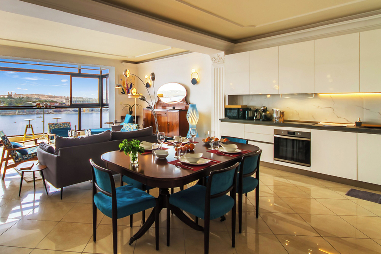 Dining 4, A Magnificent Sunny Seafront Apart Sliema