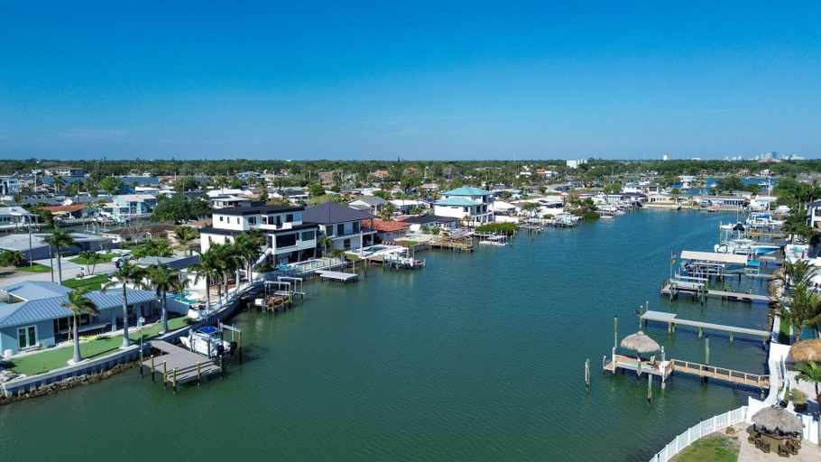 Marina 5, Palms of the Isles, Pinellas