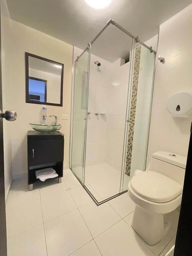 Bathroom 3, Hotel Alojate In, Santafé de Bogotá
