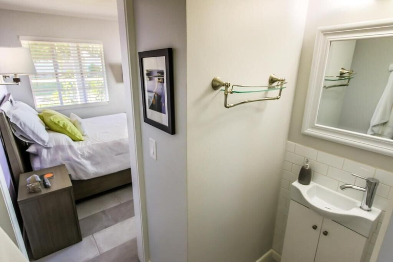 Bathroom 3, Island View Cottages Sebastian, Indian River
