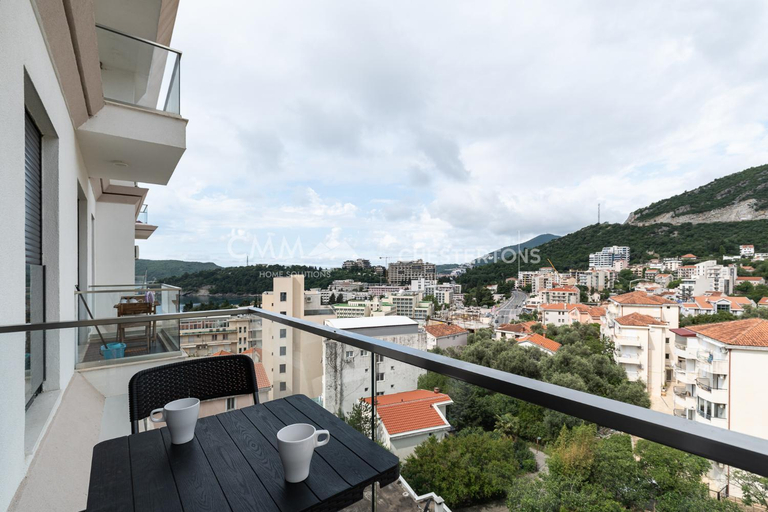 Others 3, Elia Suites