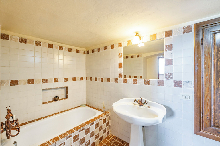 Others 5, Torre Del Melograno With Heated Pool, Viterbo