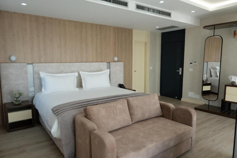 Room 5, Great White Hotel, Lezhës