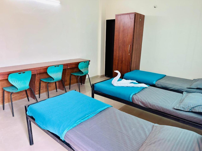 4, Backpacker hostel, Pune