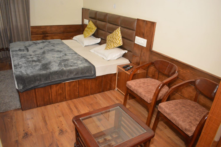 Bedroom 3, Mathan View Homestay, Kullu