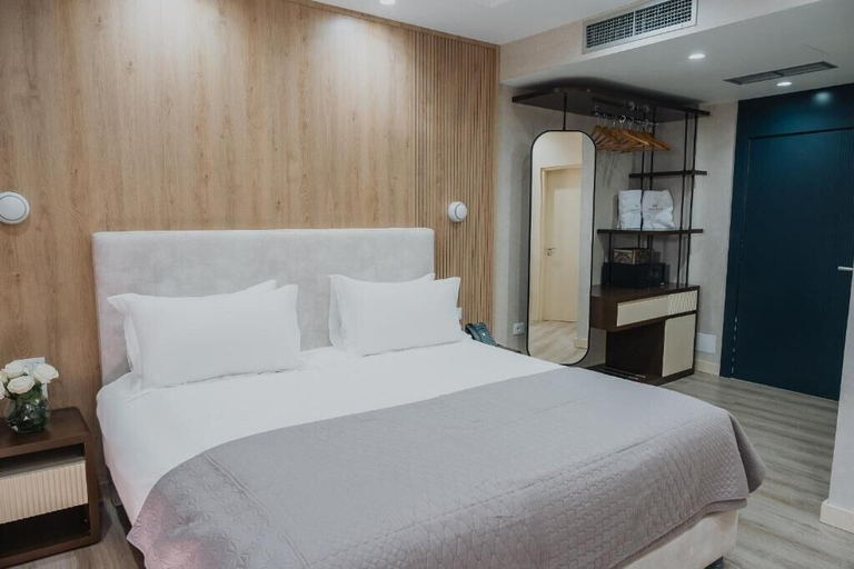 Room 3, Great White Hotel, Lezhës