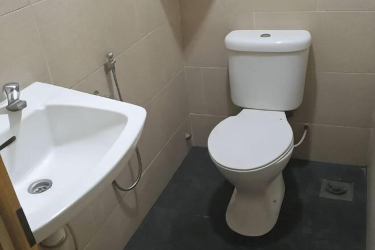 Bathroom 3, Ezi Hotel Klang, Klang