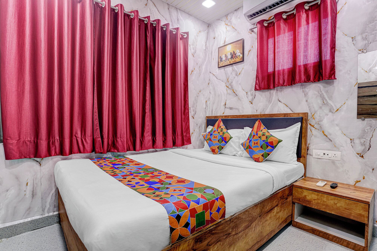 Room 2, Fabhotel Comfort Zone, Mumbai Suburban