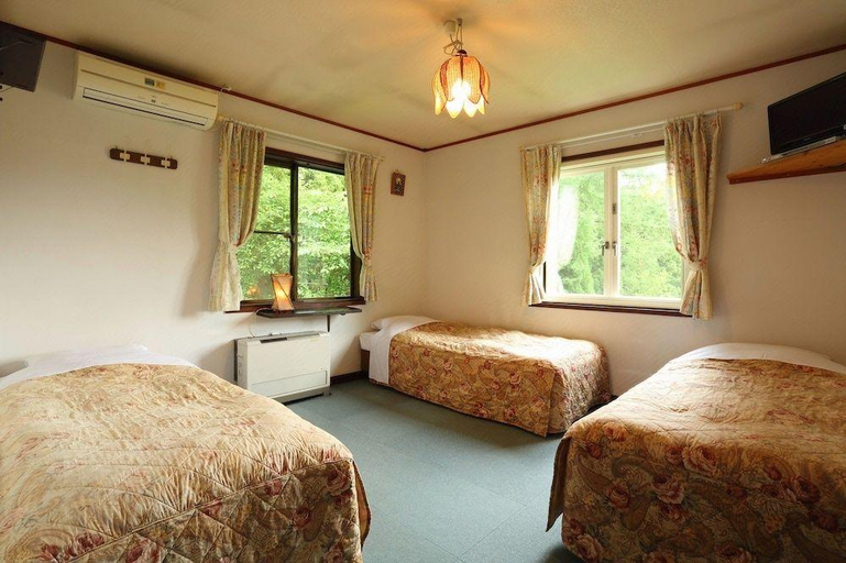 Bedroom 4, Pension Chau Chau, Hakuba