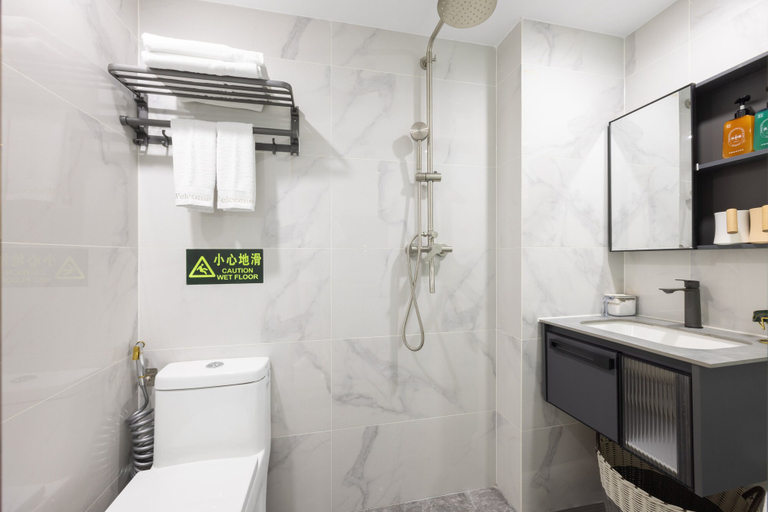 Bathroom 3, Weekend International Apartment- Beijing Rd A-mall, Guangzhou