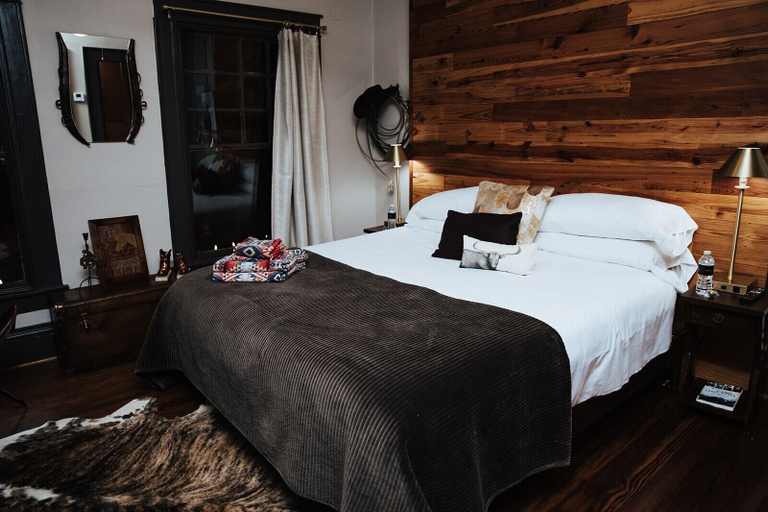 Room 3, The Gaston, Dallas